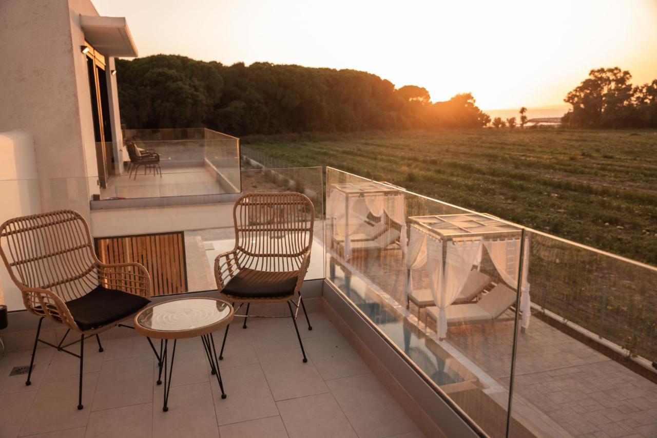 Salt Boutique Hotel Palouki エクステリア 写真