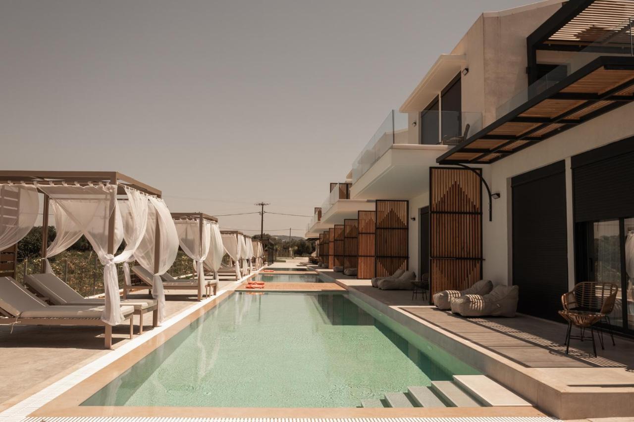 Salt Boutique Hotel Palouki エクステリア 写真