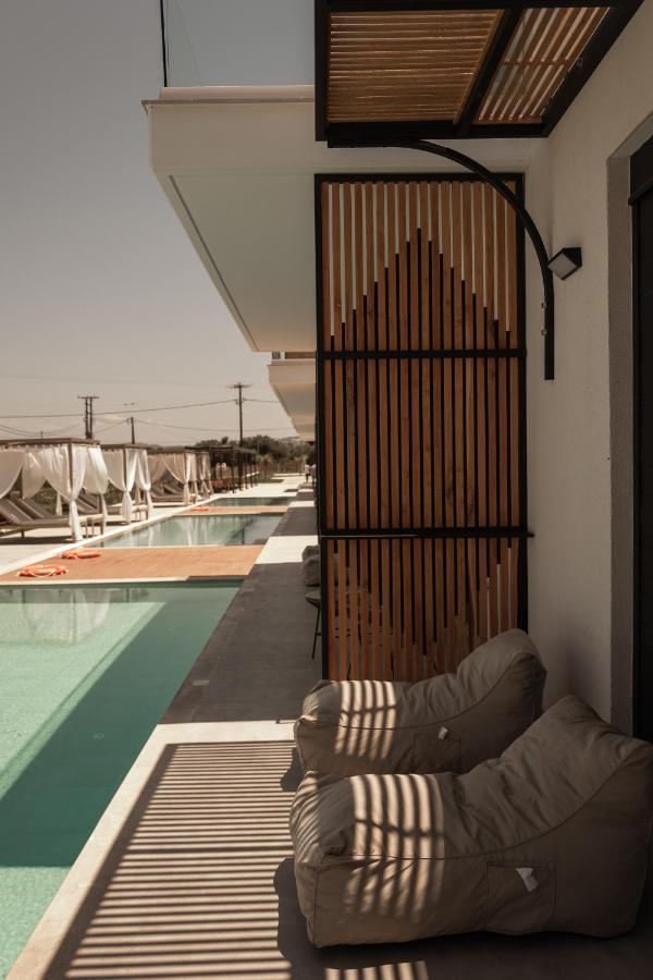 Salt Boutique Hotel Palouki エクステリア 写真