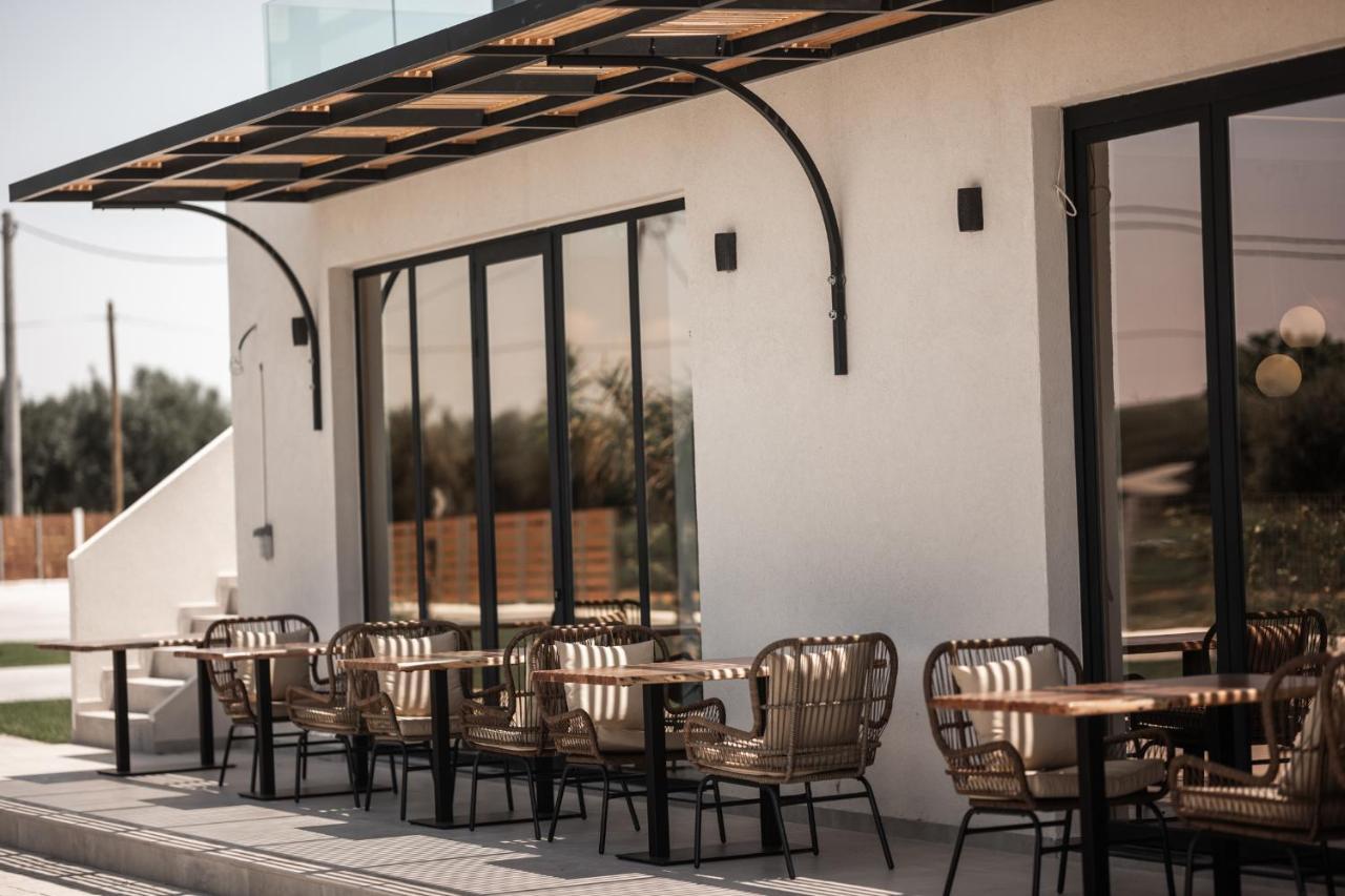 Salt Boutique Hotel Palouki エクステリア 写真