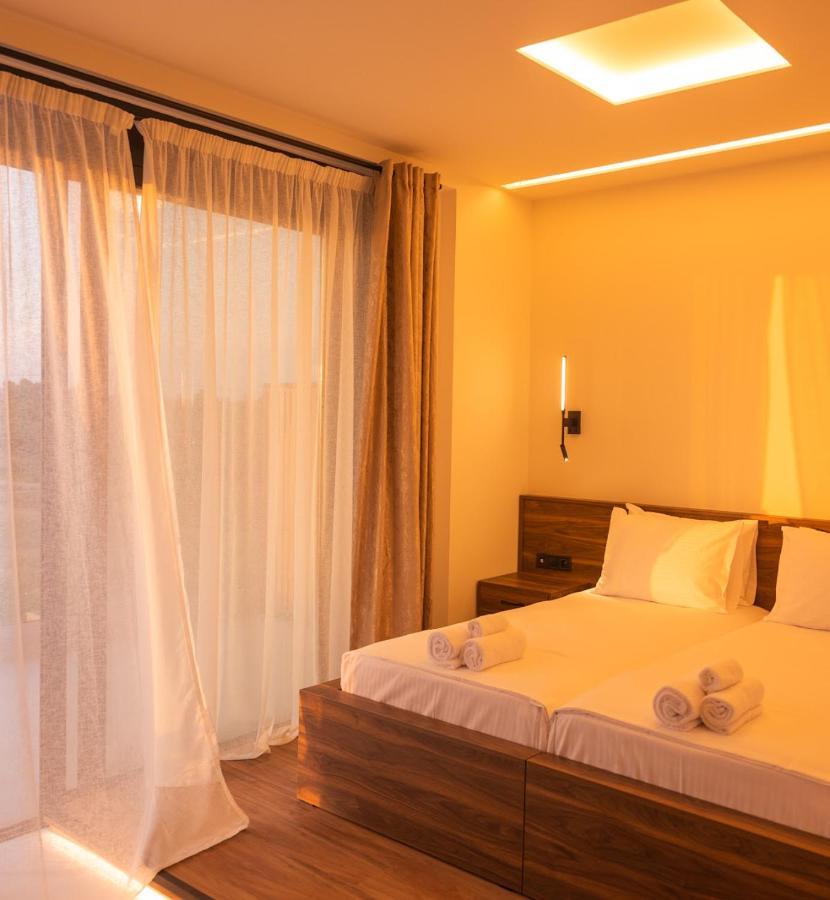 Salt Boutique Hotel Palouki エクステリア 写真