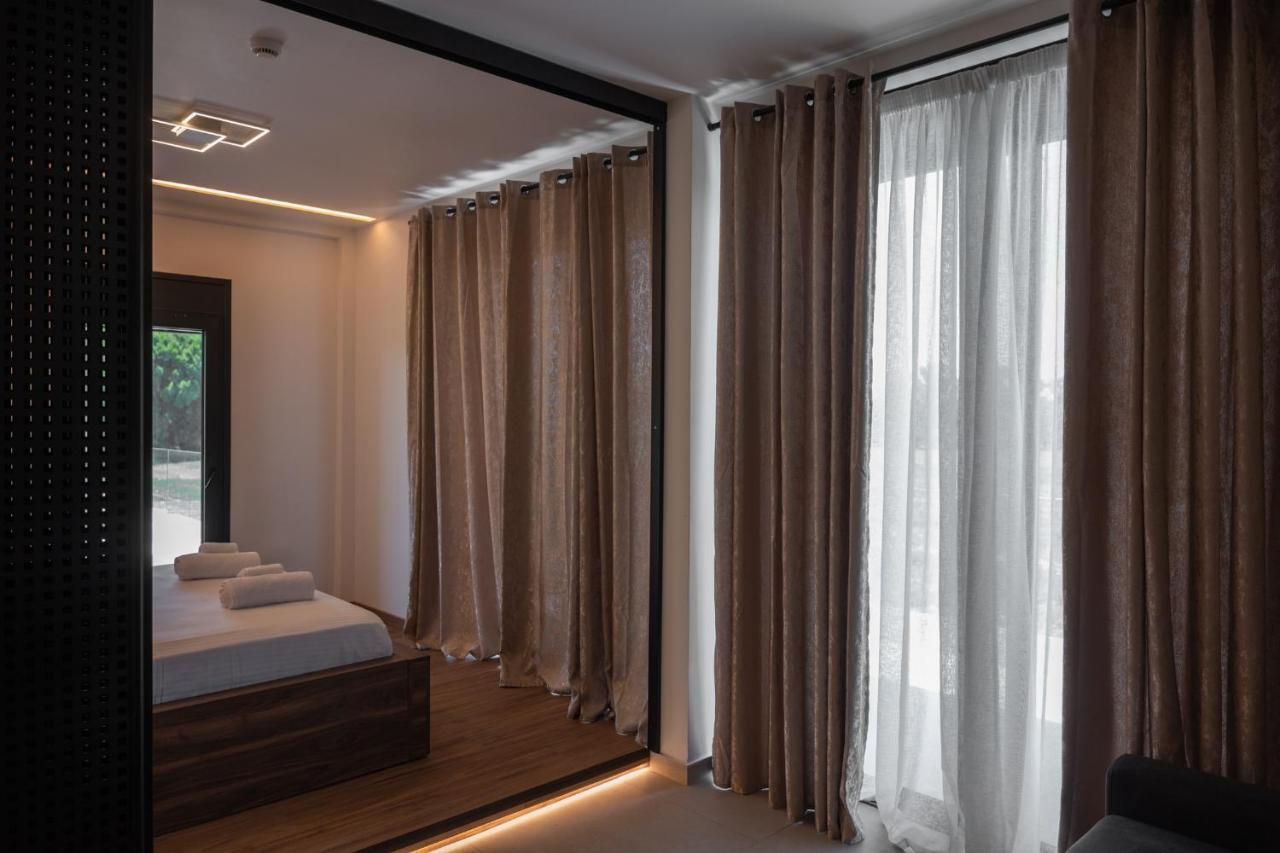 Salt Boutique Hotel Palouki エクステリア 写真